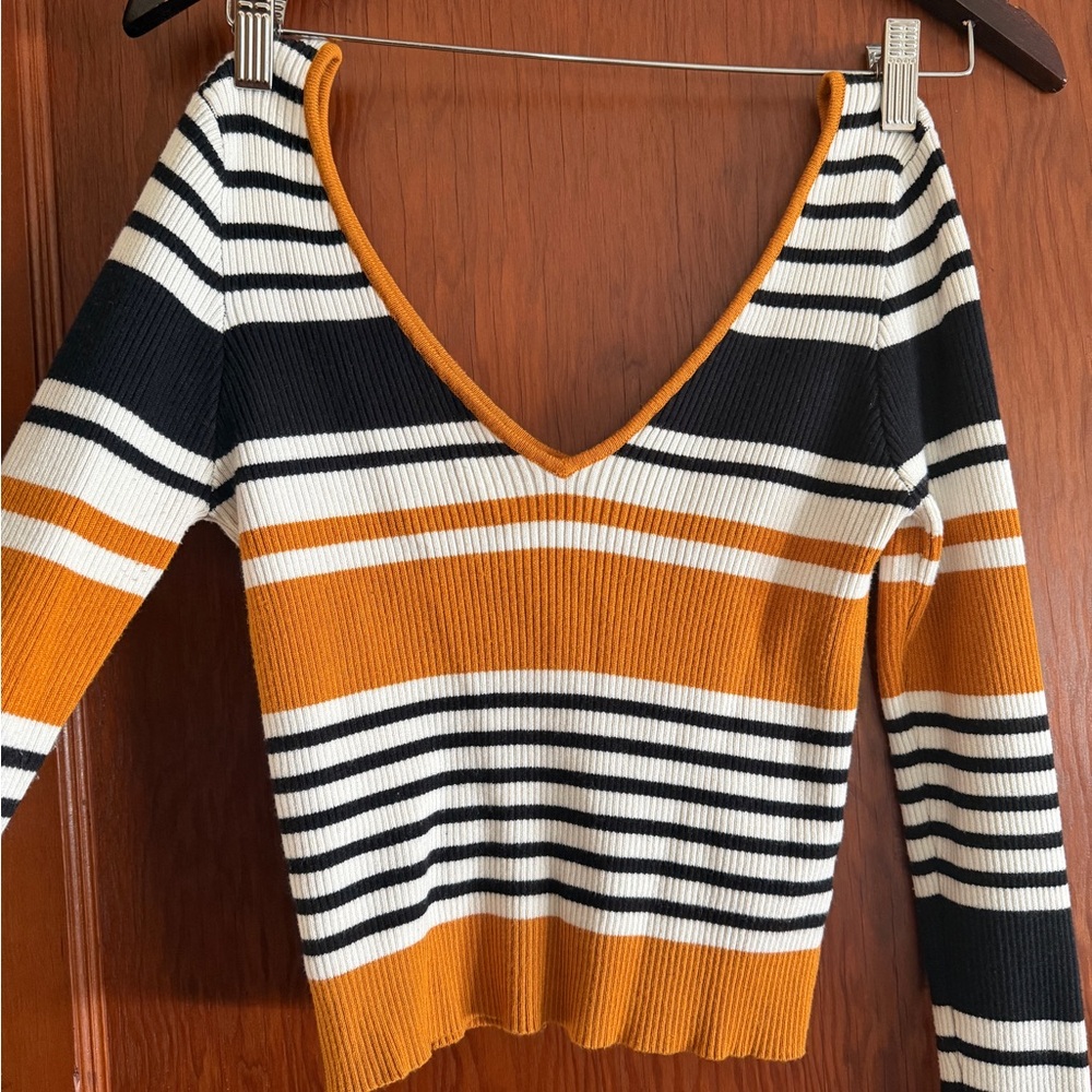 Kendall & Kylie Striped V-Neck Ribbed Sweater in Mustard, Black & White
